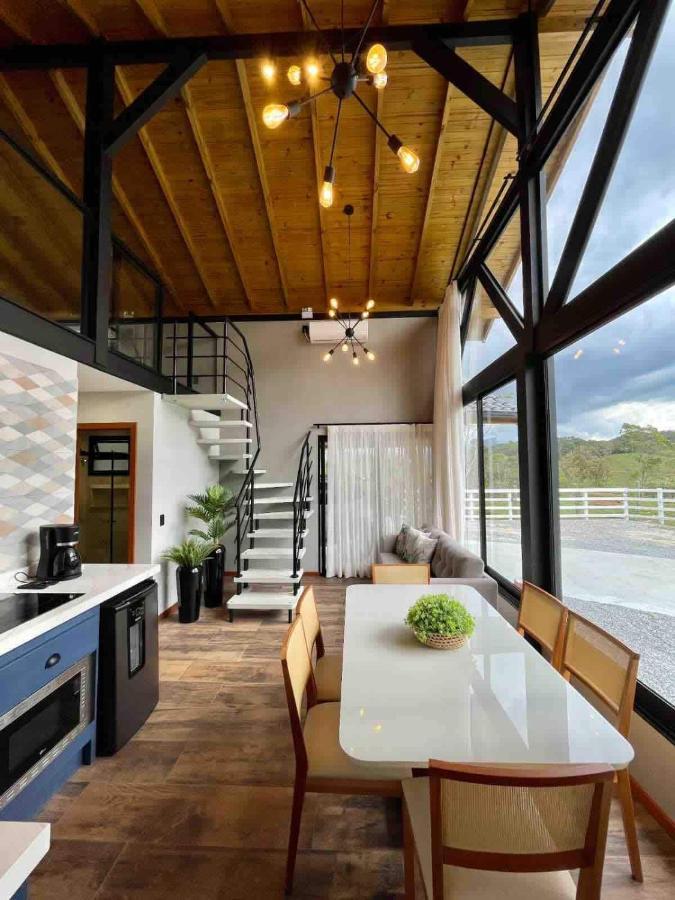 Alameda Dos Ipes, Casa Completa, Para Toda Familia Santo Amaro da Imperatriz Buitenkant foto